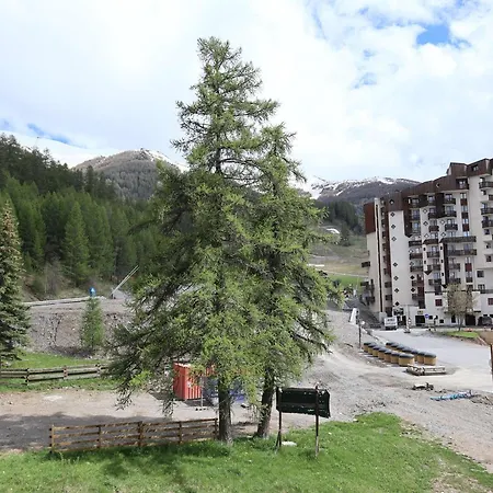 Apartment Spacieux 4 Pers Aux Orres, Skis Aux Pieds - Fr-1-322-606 *